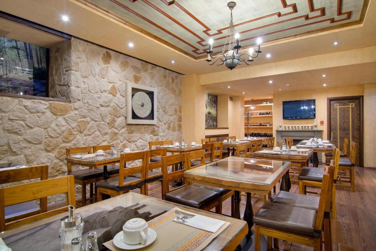 Hotel Kassaros Metsovo Exterior photo